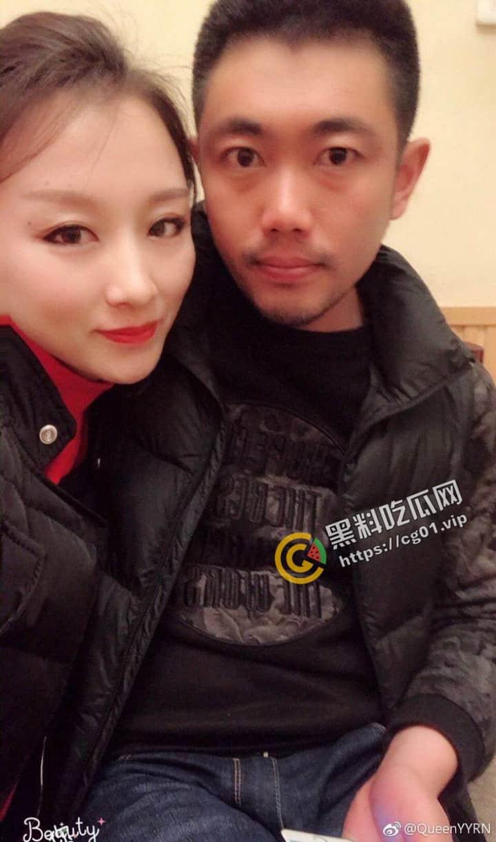 抖音四百万粉 姚永纯 被戴绿帽 胖媳妇嫌弃姚老板鸡巴太小 找猛男狂干 性爱视频流出 被大鸡巴屌的神智恍惚 !-4