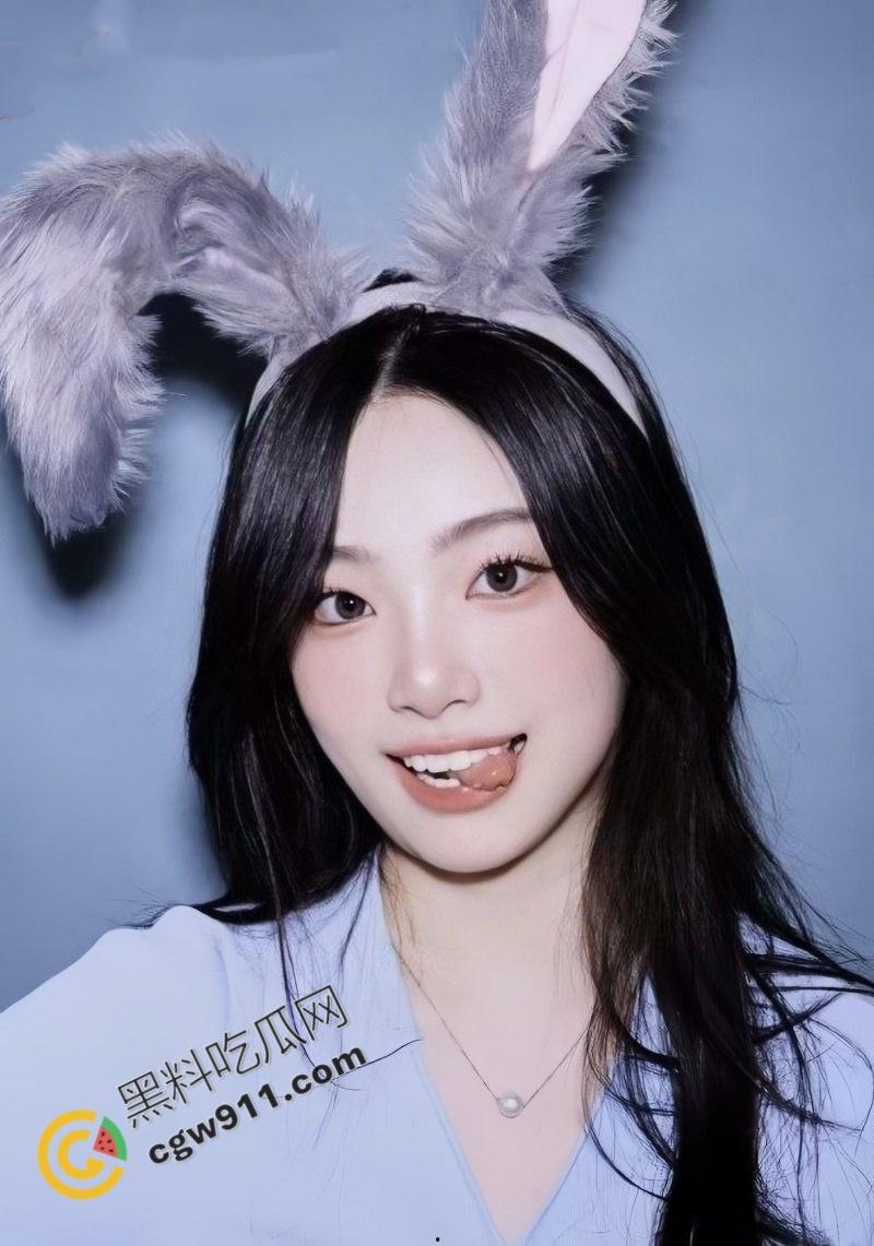 天津大学生【韩梅塰】酒店激情大曝光:深喉舔鸡吸吮龟头,后入爆操娇喘连连,火爆身材引爆欲望!-2