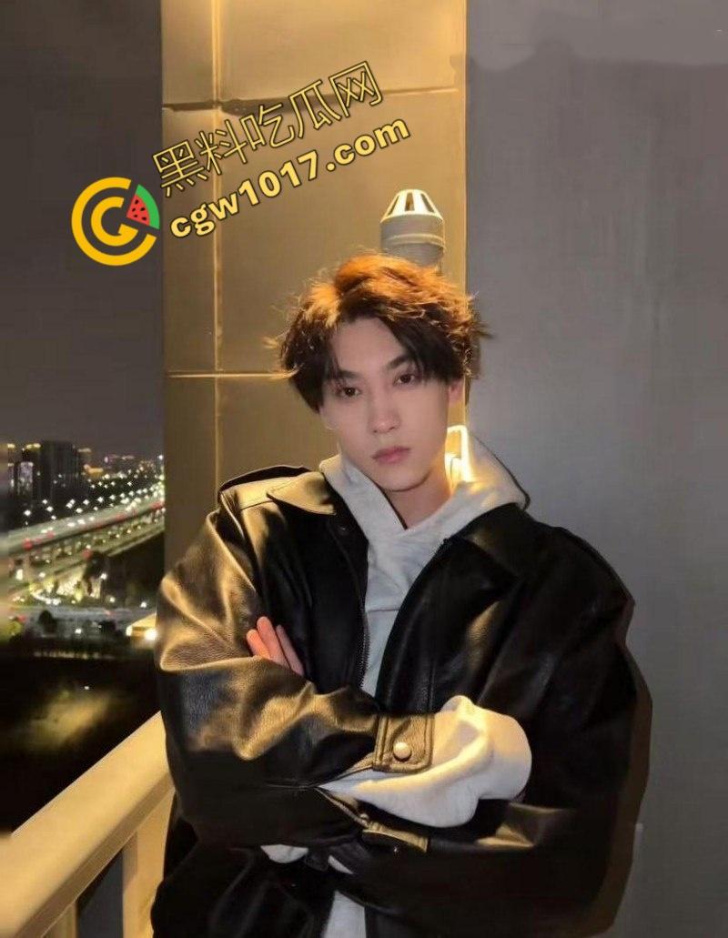 内娱明星【田栩宁】猛料曝光!女友若若竟是已婚少妇,两人婚房偷情视频流出,帅气男神也抵不住人妻诱惑!-2