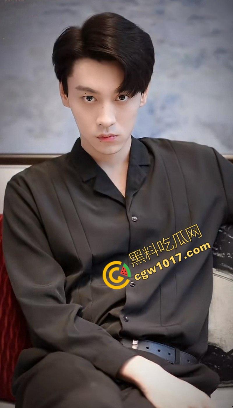 内娱明星【田栩宁】猛料曝光!女友若若竟是已婚少妇,两人婚房偷情视频流出,帅气男神也抵不住人妻诱惑!-6