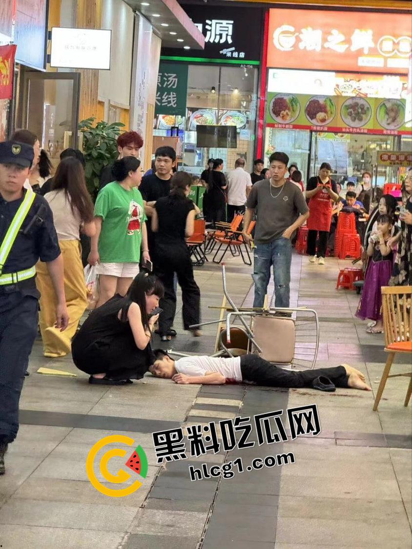 因为肠粉不好吃把老板杀了!从不好吃不要钱到不好吃不要命 现场视频流出 哥们真的说到做到啊-1