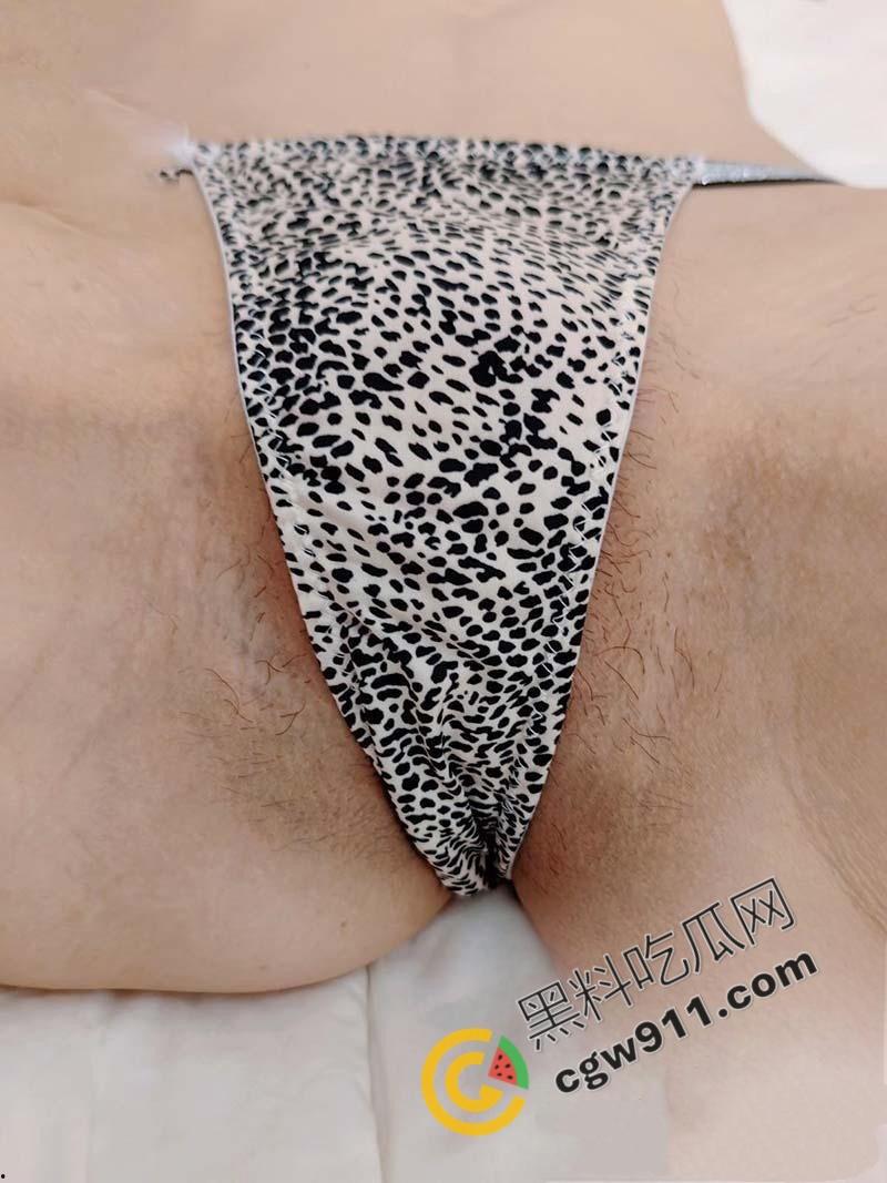 海角乱伦大神与嫂子的激情夜!嫂子洗完澡后排卵发情,疯狂求操浓精内射,全程浪叫骚话超多!-10