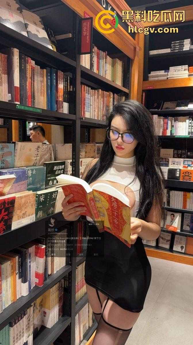 上海高颜值外围女【sweet】白天露出晚上拼床!一份钱挣两份,兄弟们快来品品细糠!-9