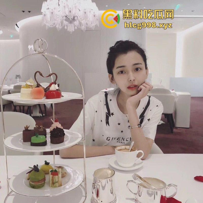 著名平面模特【薛柳欣】因赌博身败名裂后下海裸模赚钱 这么好的身体就该拿出来分享!-5