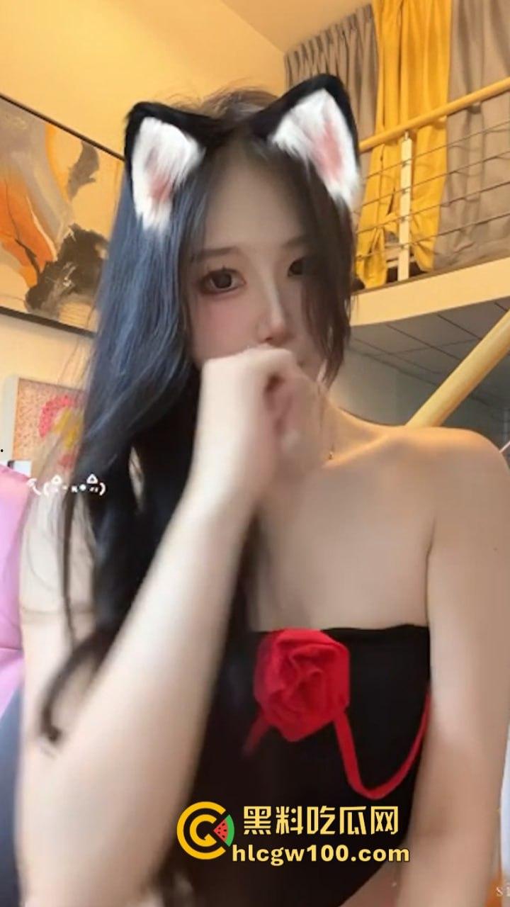 顶级颜值反差婊【swetty】自慰福利 直播裸拍露逼 各种骚姿势摆拍 真是性感极了-2