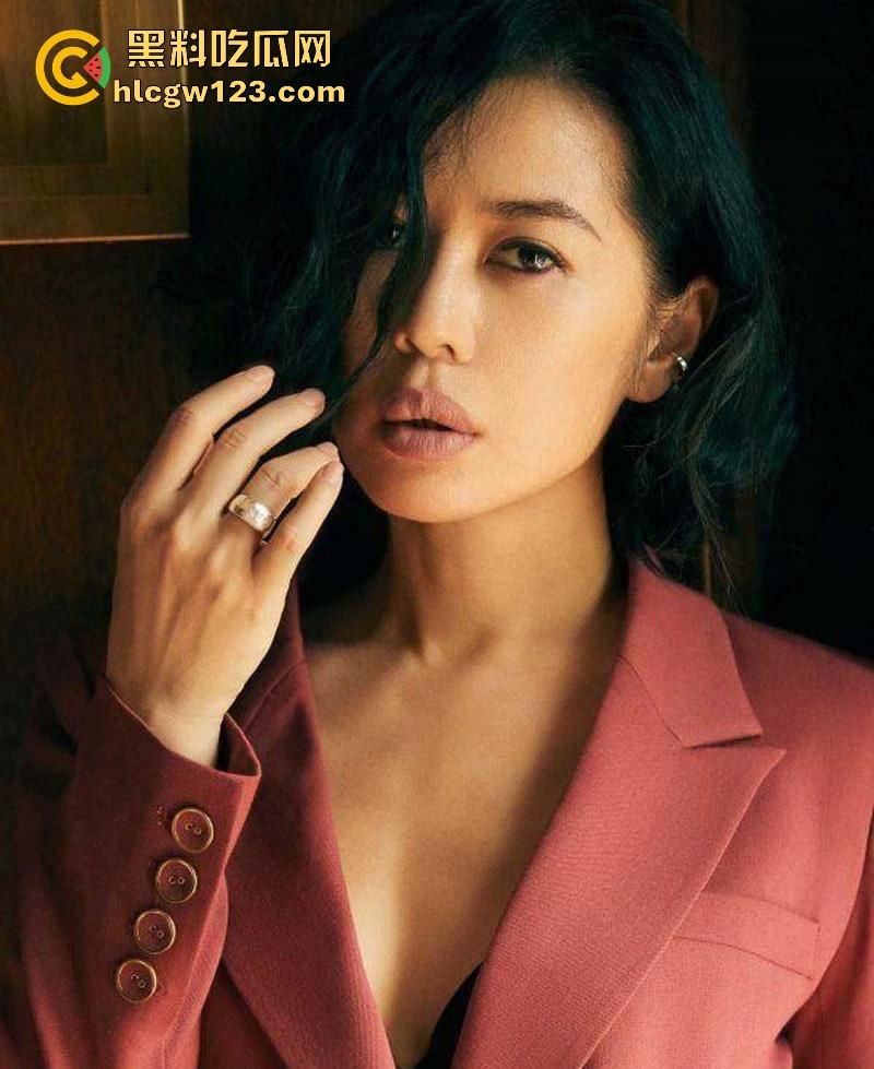 战狼1女主角【余男】隐藏福利解锁 电影【狂怒】精彩片段 奶头都被舔得立起来了!-1