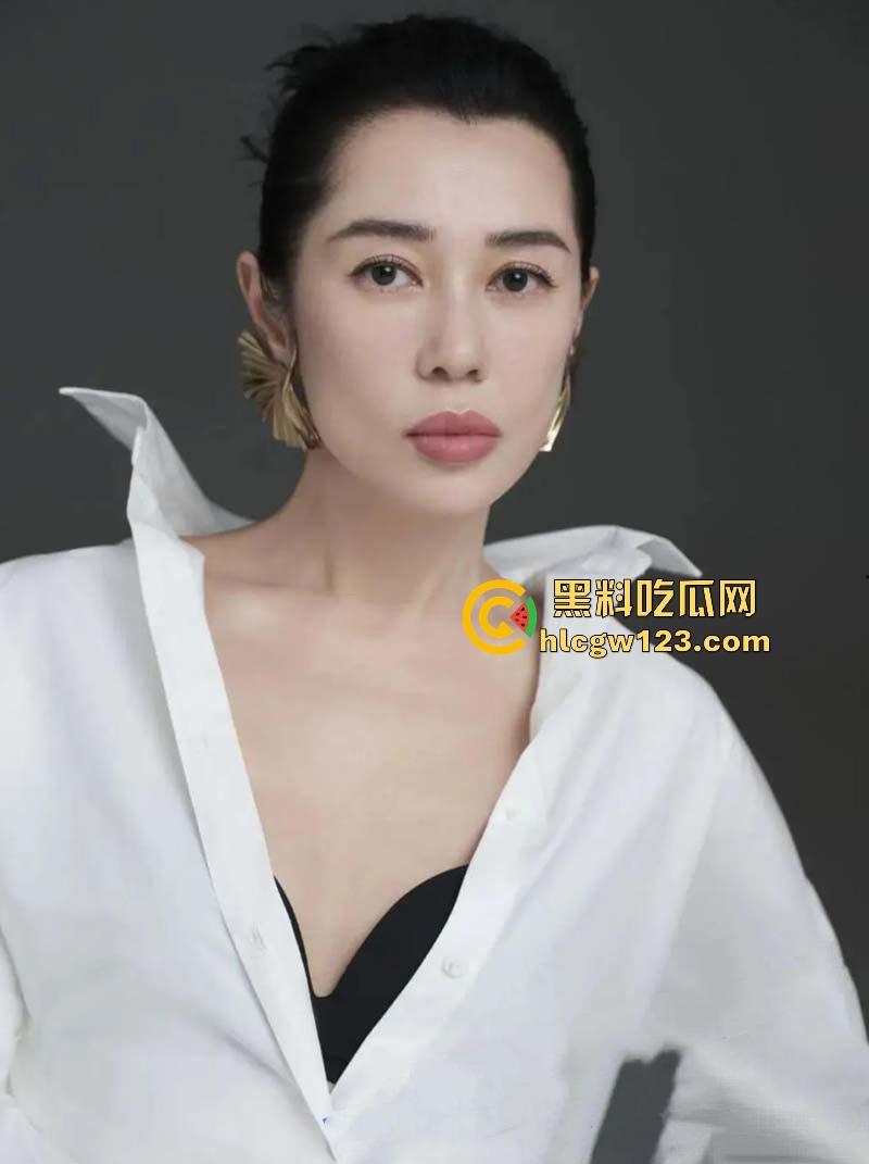 战狼1女主角【余男】隐藏福利解锁 电影【狂怒】精彩片段 奶头都被舔得立起来了!-5