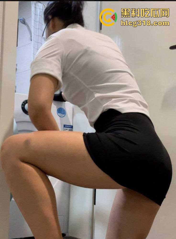 给大家带来点不一样的,举重肌肉猛女【RDan】丰臀巨乳马甲线,女人骚不骚看马甲线。-5