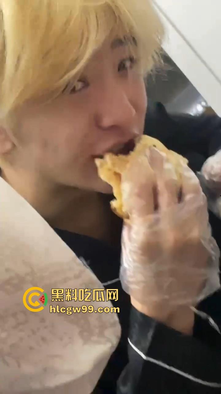 上海故事汇!淮海男模【鲍煜强】打气 软饭 下头男前女友开斯跟不雅视频曝光,常年pua黄赌毒全占!-10