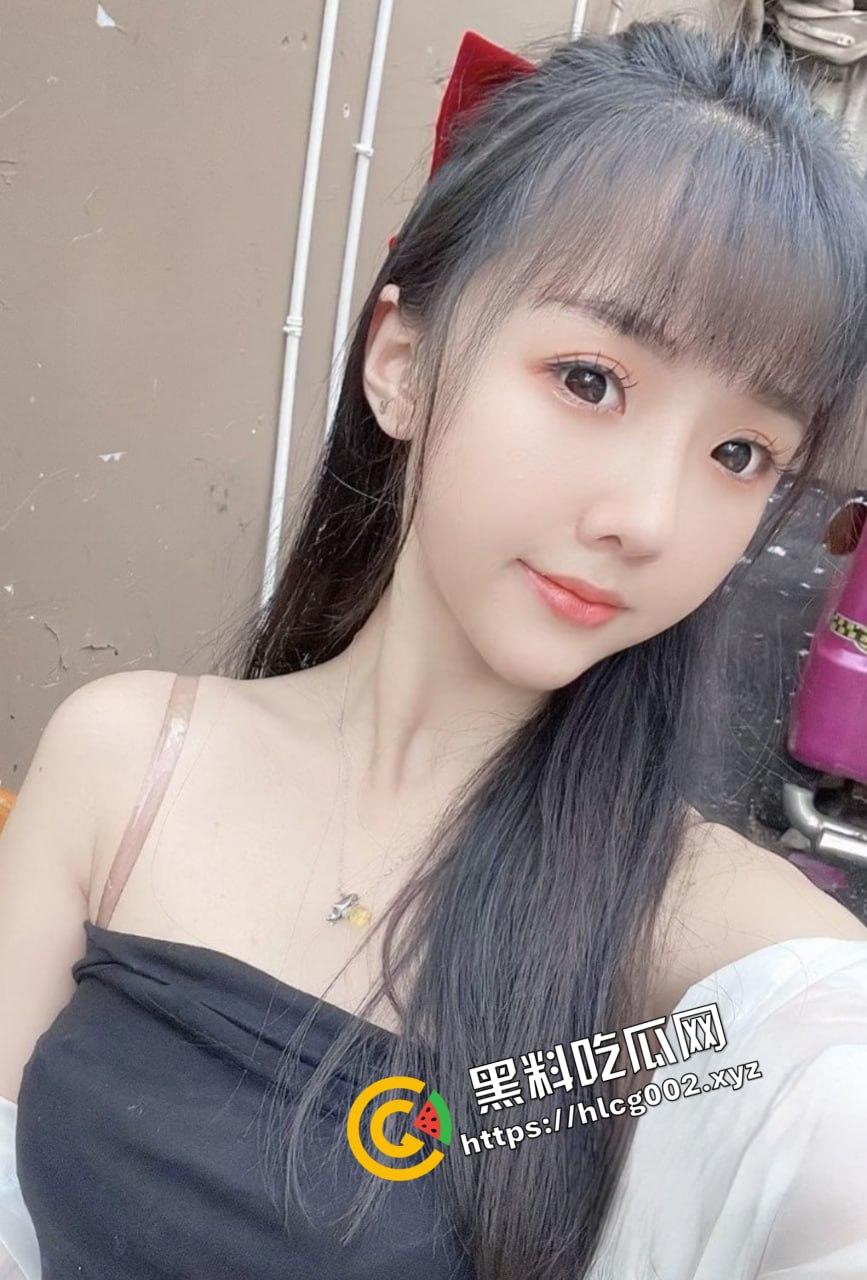 快手网红『苏苏baby』深夜直播整活!瑜伽裤透视大尺度 甜美可爱与骚舞撩骚反差满满!-5