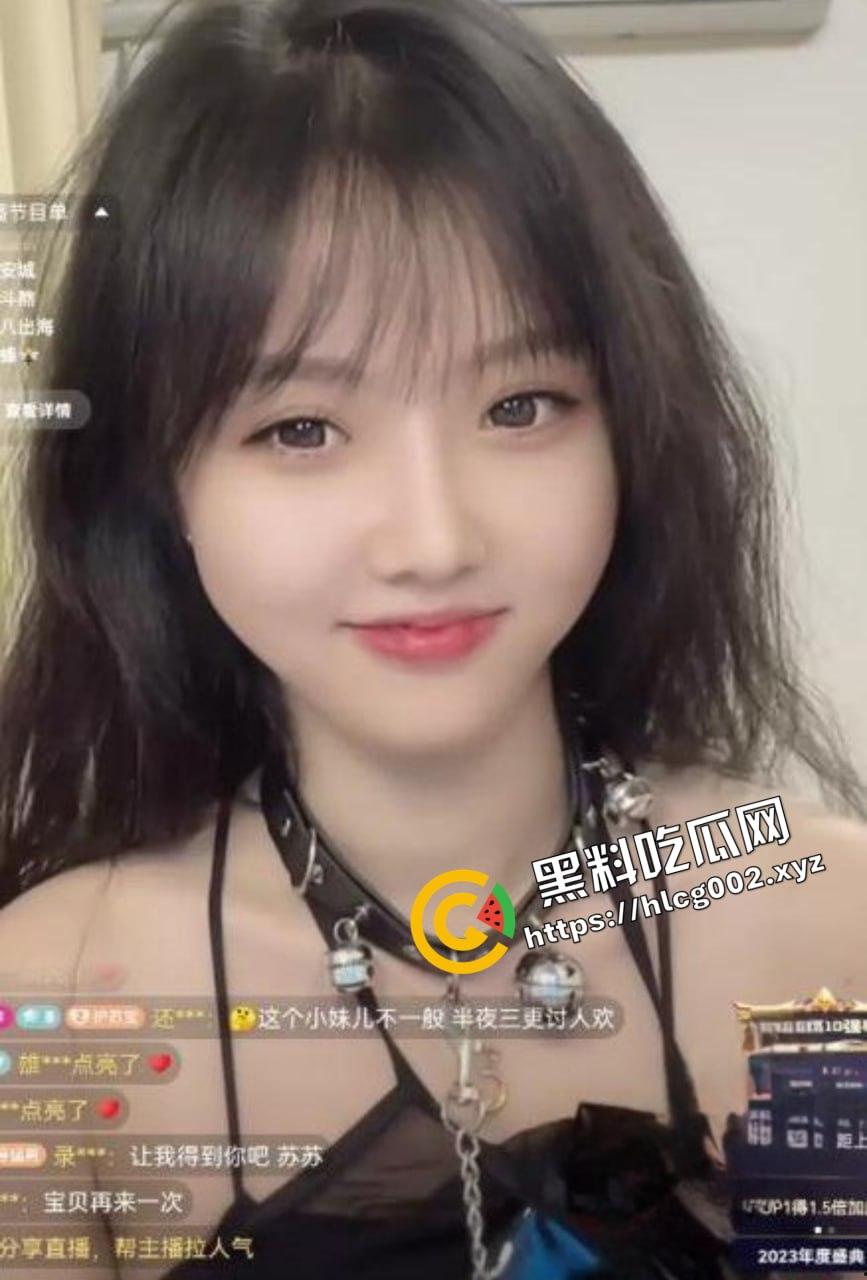 快手网红『苏苏baby』深夜直播整活!瑜伽裤透视大尺度 甜美可爱与骚舞撩骚反差满满!-7