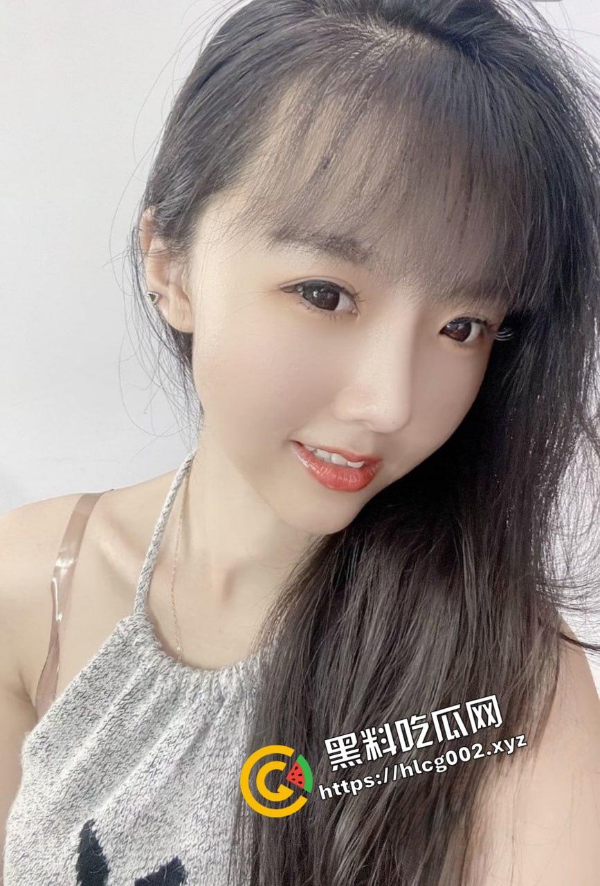 快手网红『苏苏baby』深夜直播整活!瑜伽裤透视大尺度 甜美可爱与骚舞撩骚反差满满!-8