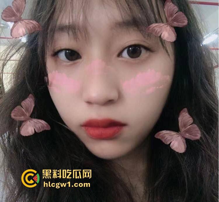 太原漂亮大学生妹子【刘晓晴】爆出猛料!穿情趣女仆装伺候男友,骚得彻底放飞自我!-1