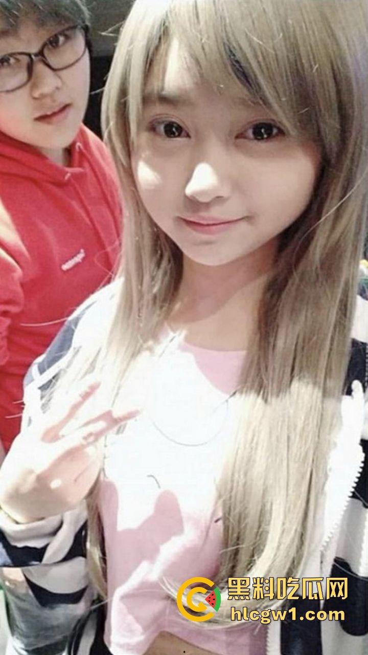 广西刺青小太妹【孙甜】被金主调教成母狗!骚劲儿十足,金主大哥玩够了就分享出来让兄弟们也瞧瞧!独家投稿!-7