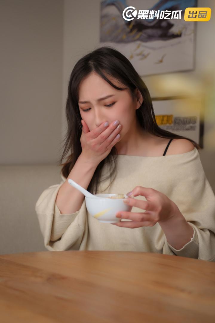 黑料吃瓜网出品-《大小S超时空重逢：多P鏖战淫乱地府》EP01-五一特播短剧！-7