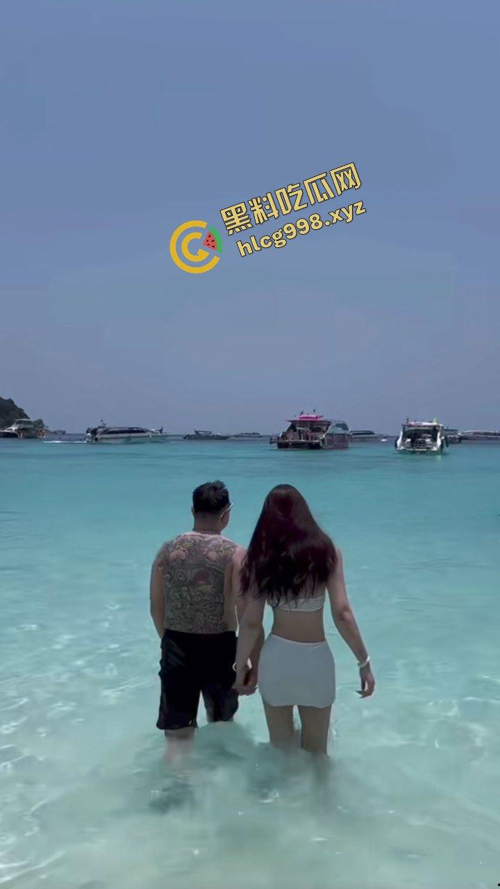 抖音拜金骚鸡『小茶』做销售搞特殊服务 辞职用逼骚投靠金主爸爸 早期性爱独家流出！-4