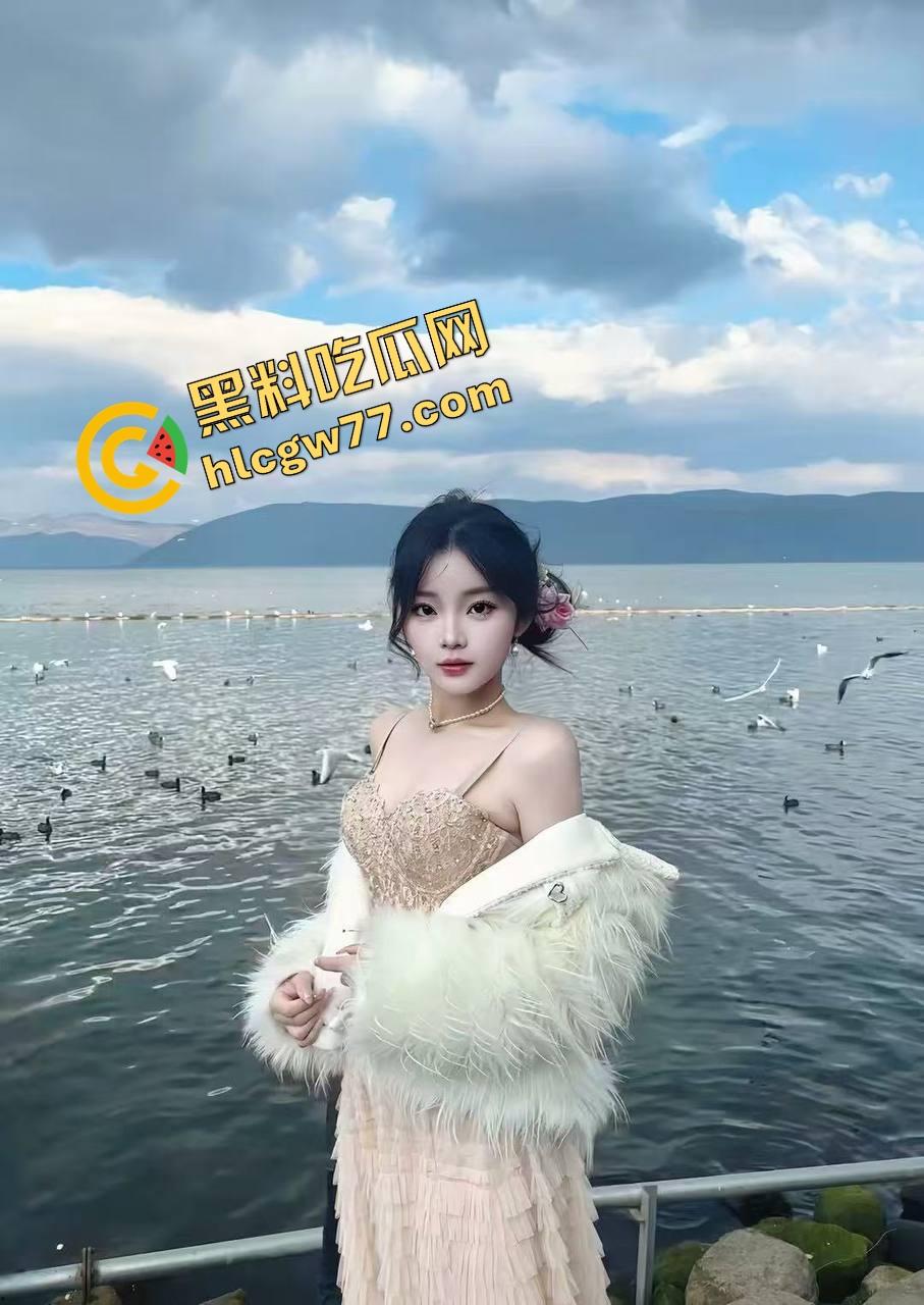 京城富哥G哥御姐嫩妹通杀调教,夜夜换女不重样,兄弟联动双人轮番喂鸡,豪宅开啪局征服全京骚逼!-6