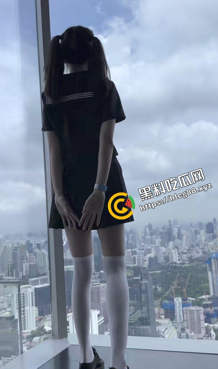 土豪包养北海双马尾舞蹈生【姚佳】酒店怒开1天1夜房各种玩弄，从头到脚扒开衣服淫操享受！-4