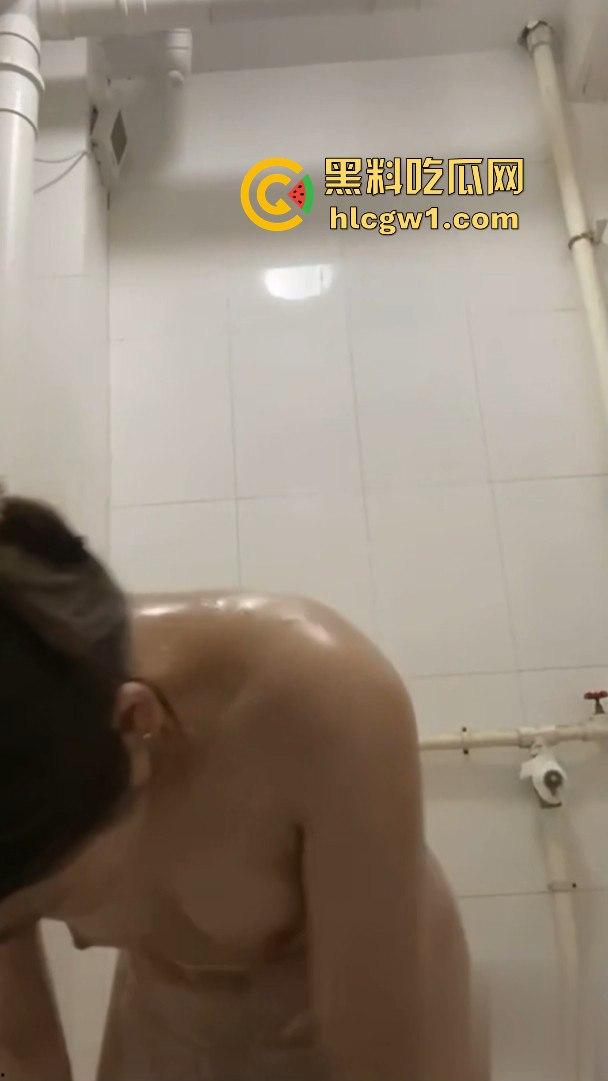 烟台大学城的最新破事儿!大三『李志敏』白天扮纯晚上扮狗,分手后渣男爆出猛操视频,屁股颠得比马都狠!-9