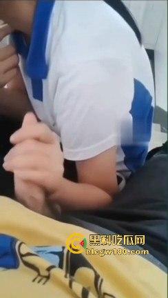 深圳艺术高中高三反差母狗【曾文文】调教过程曝光,年纪轻轻就学些骚的喜欢被调教。-9