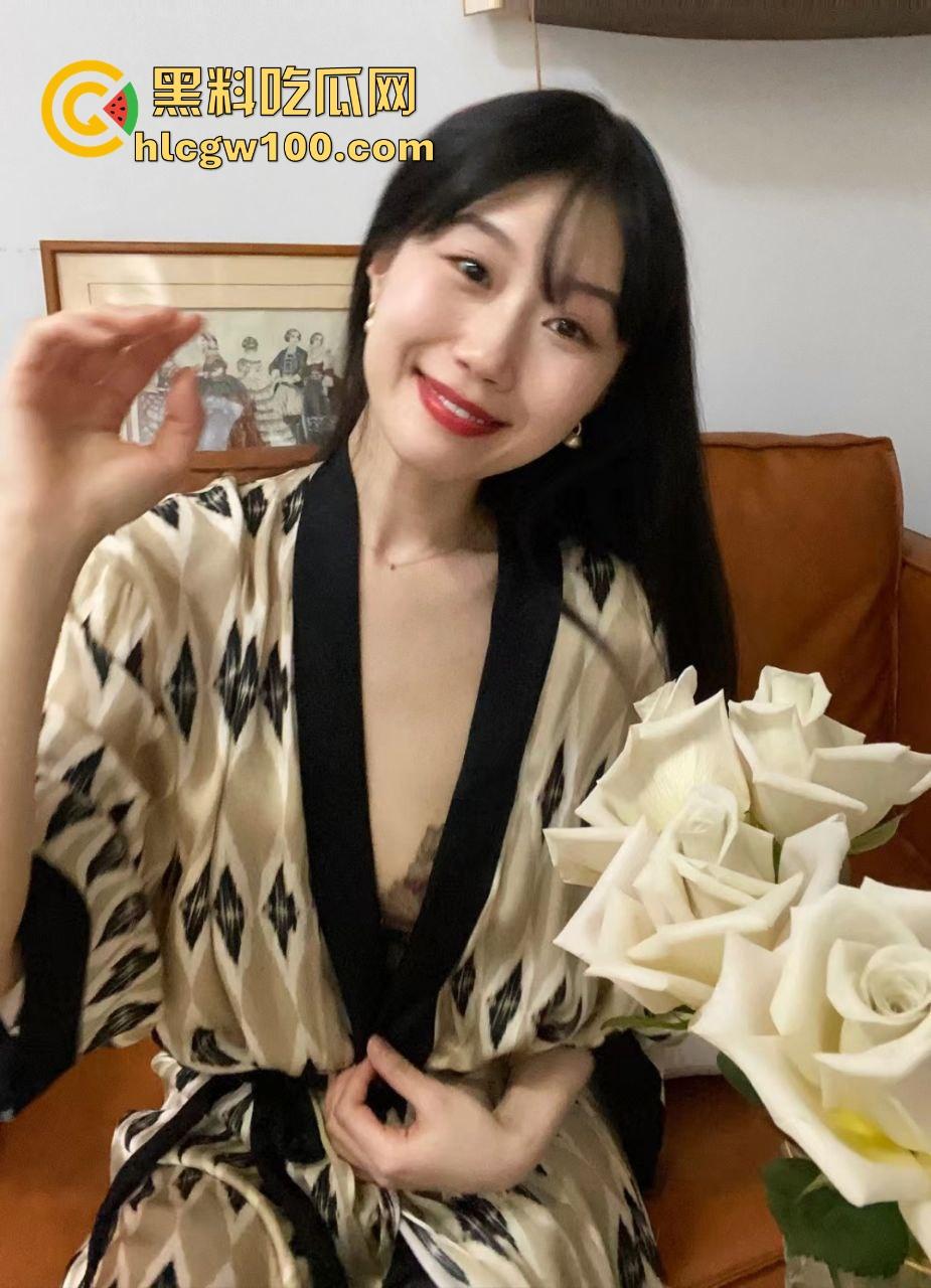 深圳券商圈惊现双标女,高冷女神【林逸薇】实为陪睡高手,专撩有钱老男人,骚浪风骚口活逆天!-5