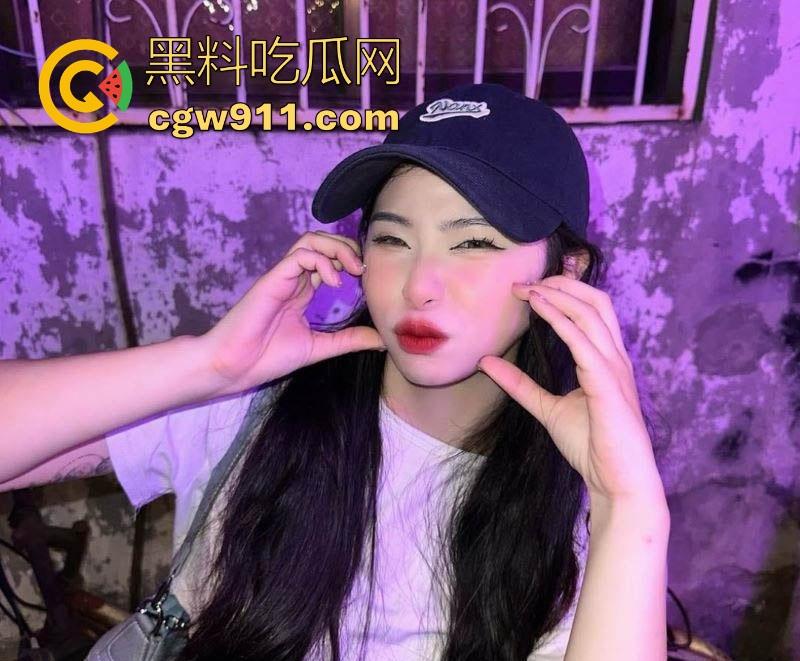 深圳服装店老板娘【林奕娜】私密视频曝光，C杯巨乳腰细臀翘，长腿笔直如模特，露脸猛操，被干得欲仙欲死！-3