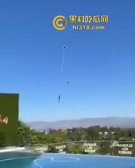 猎奇网黄!老外创意想法之无人机拉扯跳蛋,海边别墅裸体实验,没想到无人机这么给力,给女子爽到了!-9