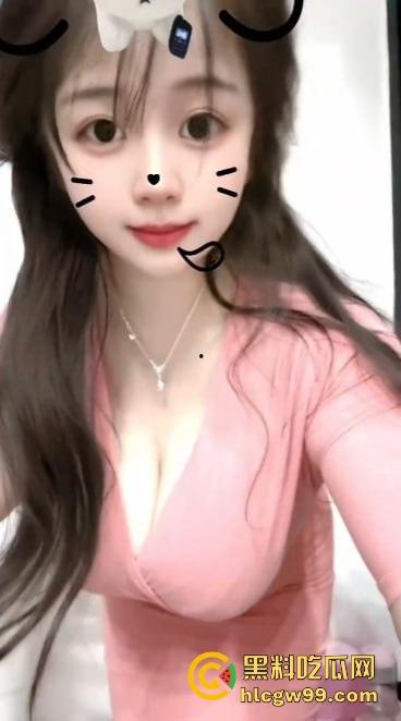 快手大奶少妇【官官】全裸给金主验货秀嫩逼,奶子晃瞎眼人老逼不老,只求有缘人操她黑逼!-5