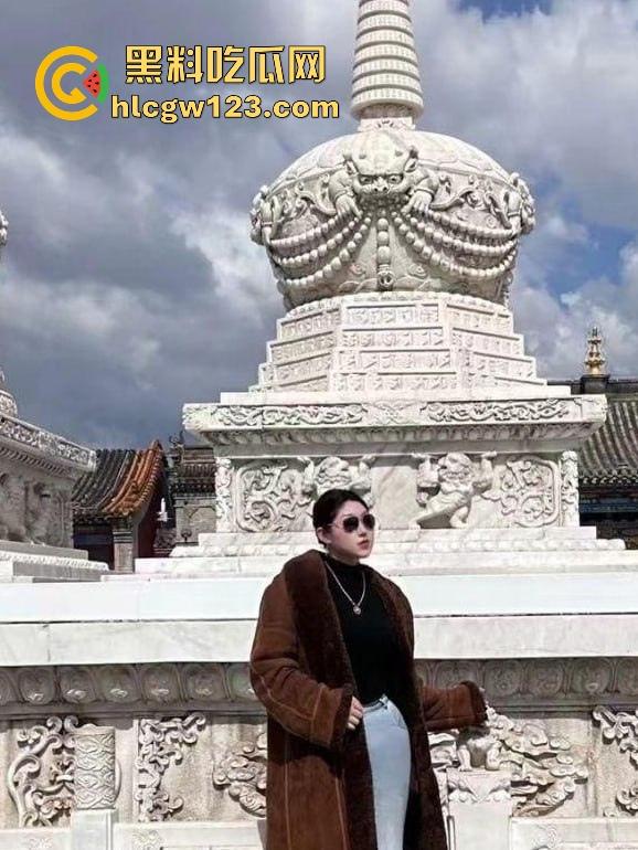 河北人民医院bbw护士【宋嘉嘉】私拍流出 巨乳肥臀 护士中的狂野尤物 用丰满征服金主!-1