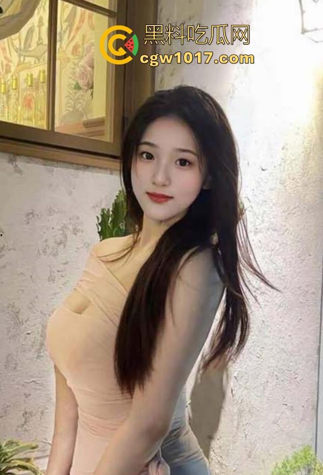 海角乱伦!周末女儿带着闺蜜来家里做客,午睡时间当着女儿闺蜜内射了她,又一次的让女儿吃药心里内疚无比!-2