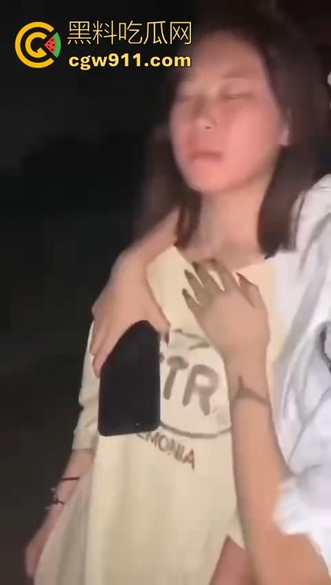 清纯的脸庞下竟然藏着恶毒的心，不知道的还以为是亲密姐妹谈话，没想到是霸凌者的炫耀！-7