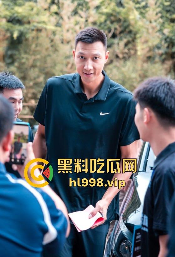 中国男篮一哥『易建联』塌房！1500美元换来的居然是个TS，跟『京城乔姐』在W酒店玩牛牛大战！-36