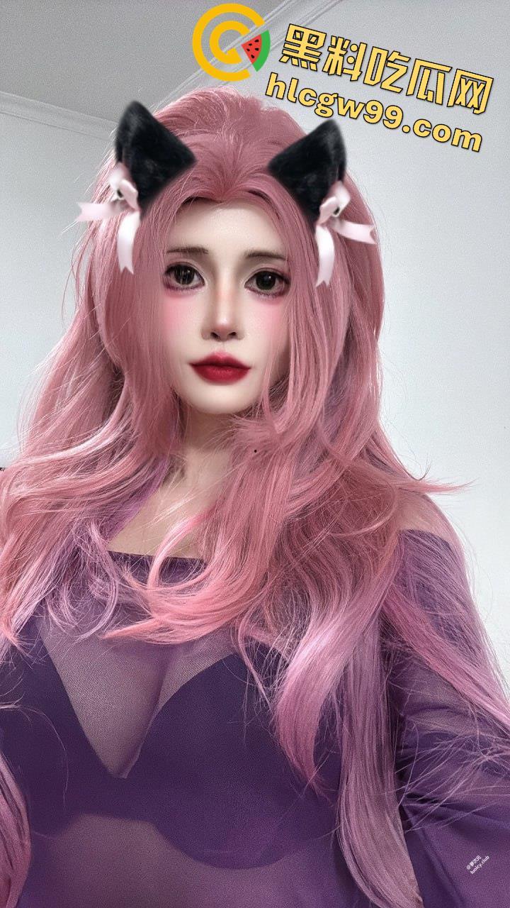 顶级CosG奶萝莉美少女福利姬【煜煜】黑丝性感情趣装裸舞，一线天美鲍榨汁自慰-1