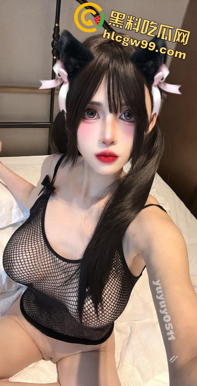 顶级CosG奶萝莉美少女福利姬【煜煜】黑丝性感情趣装裸舞，一线天美鲍榨汁自慰-57