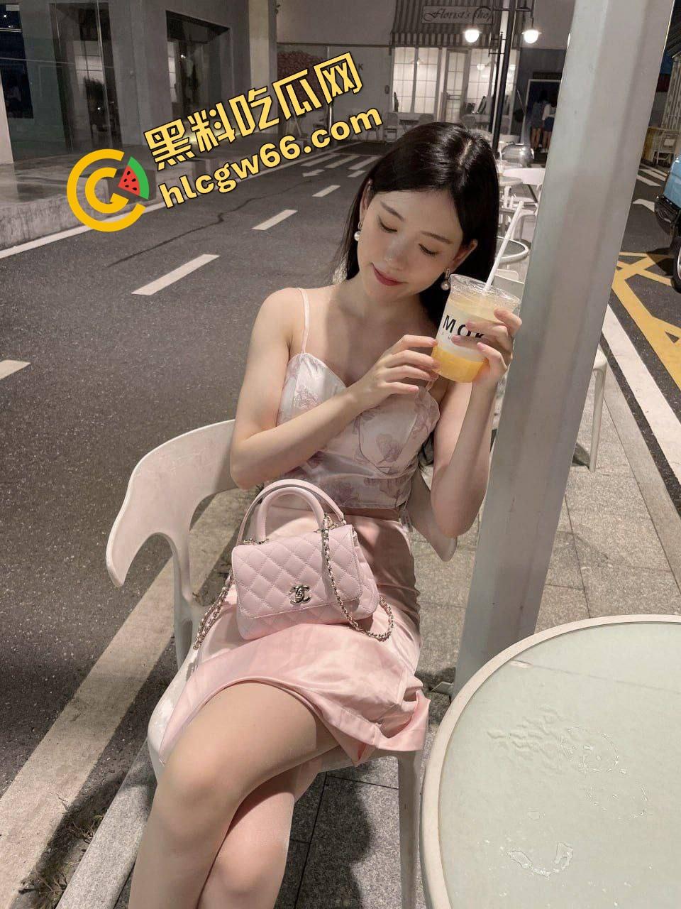 极品网红脸逆天长腿，河北师范大学御姐【孙娇】被金主操成肉狗，骚穴紧到爆，奶头被夹得发紫！-1