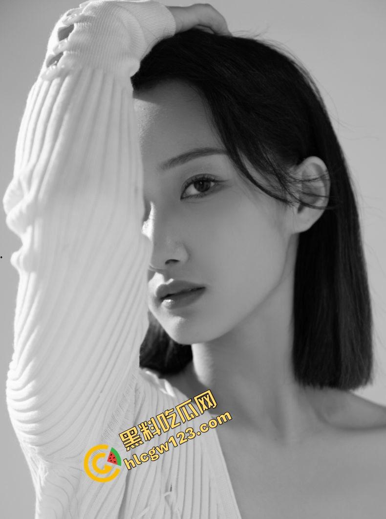 江西南昌极品反差女友『王梦格』视频帮异地男友泄欲打完飞机转头就去约炮，这种货色你敢打几分？-3