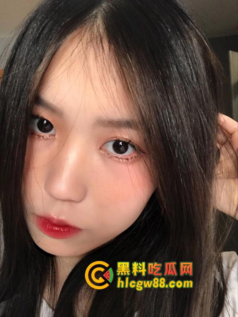 长沙学院御姐『田淑青』被调教成骚母狗,情趣装勾引男人猛吸鸡巴全套服务,露出楼道狠草汁水狂流!-11