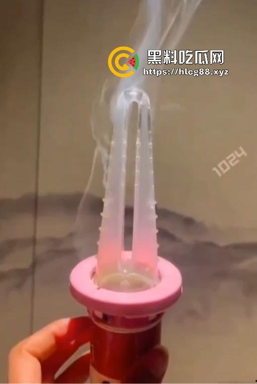 现在妹子为美疯魔抽脂隆奶塞逼艾灸,骚穴子宫烤得喷香,医美变态到艾灸鸡巴都出现了!-15