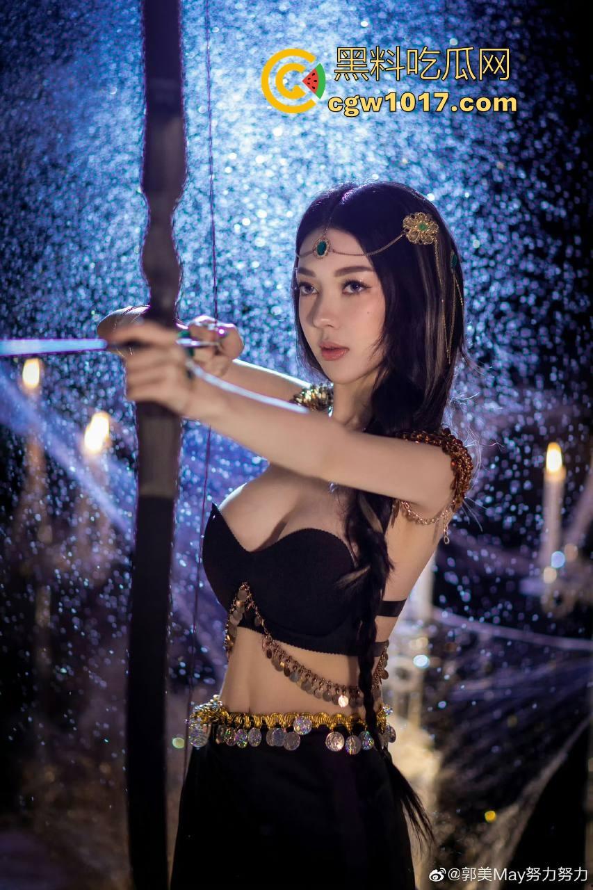 红十字会品牌代言人,网红鼻祖郭美美又提大玩具莱斯莱斯啦,两次入狱又一次次的卷土重来,这看来手上有很多人把柄嘛!-8