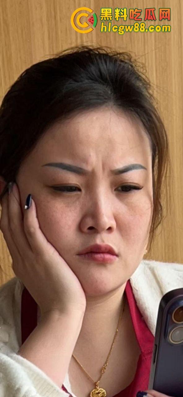 福建安溪清逸茶馆老板娘,牌桌下是茶道高手,床上是骚浪宗师,连老头都拿捏得死死的!-11