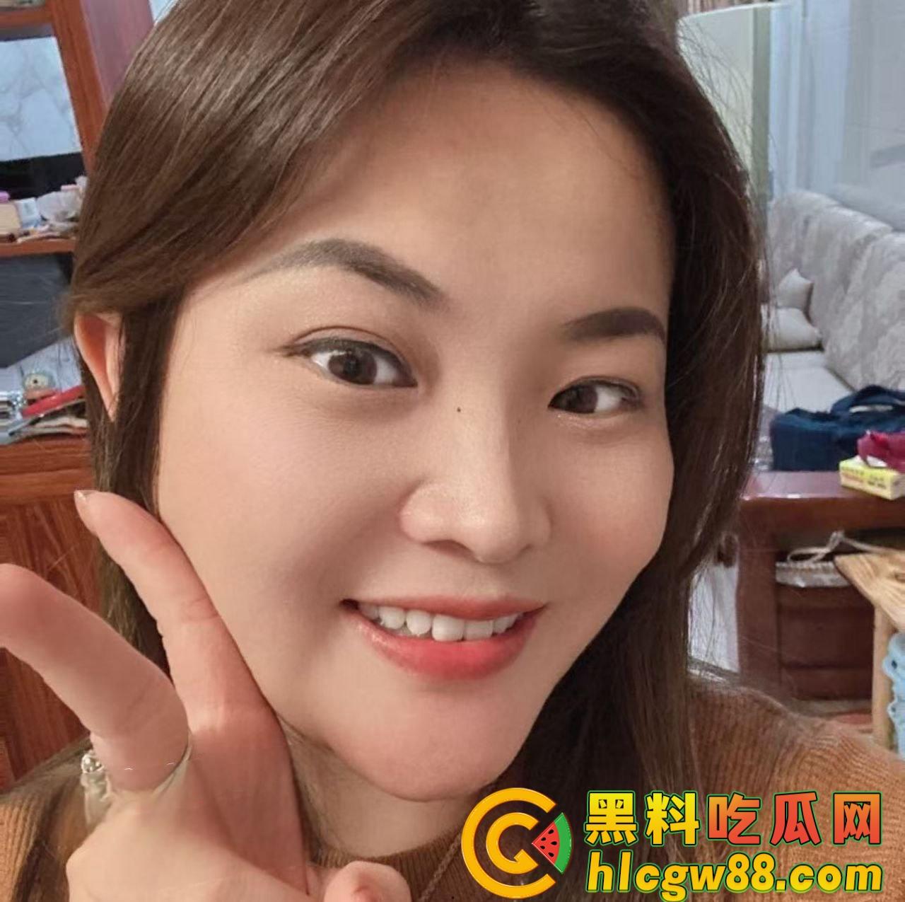 福建安溪清逸茶馆老板娘,牌桌下是茶道高手,床上是骚浪宗师,连老头都拿捏得死死的!-17