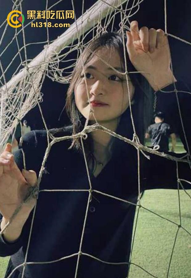 新华学院大二学姐【苏亦妃】网调视频曝光,极品女大化身反差小妖精,掰穴自慰聆听金主调教!-2