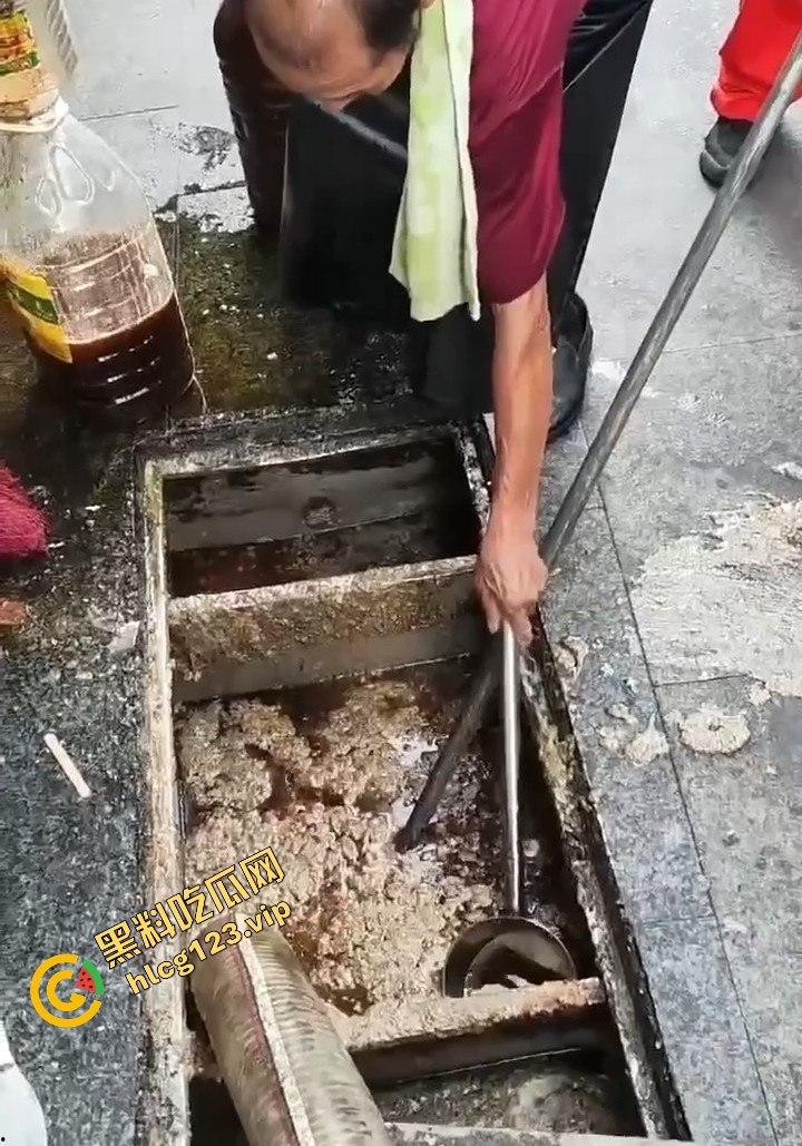 无良商家回收地沟油,搞出一套赚钱经验!黑心钱赚得爽,吃的人全都倒霉!-8