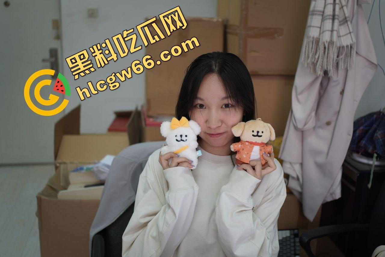 毕业实习母狗『小芸』处女开苞被调教成贱穴精喷机,白天写日报晚上掰腿求干,口吐白沫翻白眼像中邪!-11