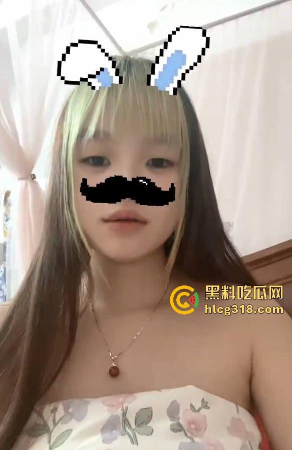 广西精神小妹【林雨夕】自慰视频曝光,好哄的社会小妹,随便聊聊就发私密视频照片,巨嫩无比小骚货一枚!-4