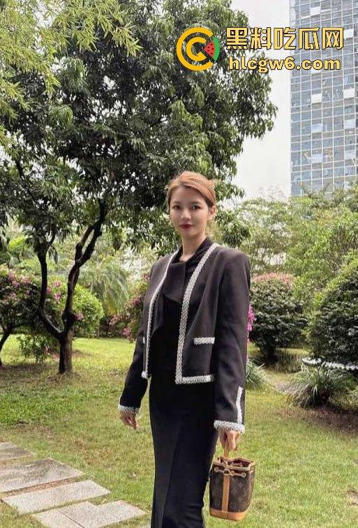 深圳北海粤宴老板娘【陈英梅】饭店营销新高度!发裸照抢客,勾引顾客尺度大开!-15