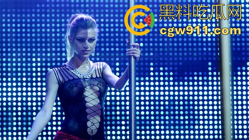 长腿御姐女神【吉米莫瑞】，全裸出演血腥恐怖电影《天师斗僵尸2》，超美吸血鬼的性感诱惑，好想被姐姐咬一口啊！-16