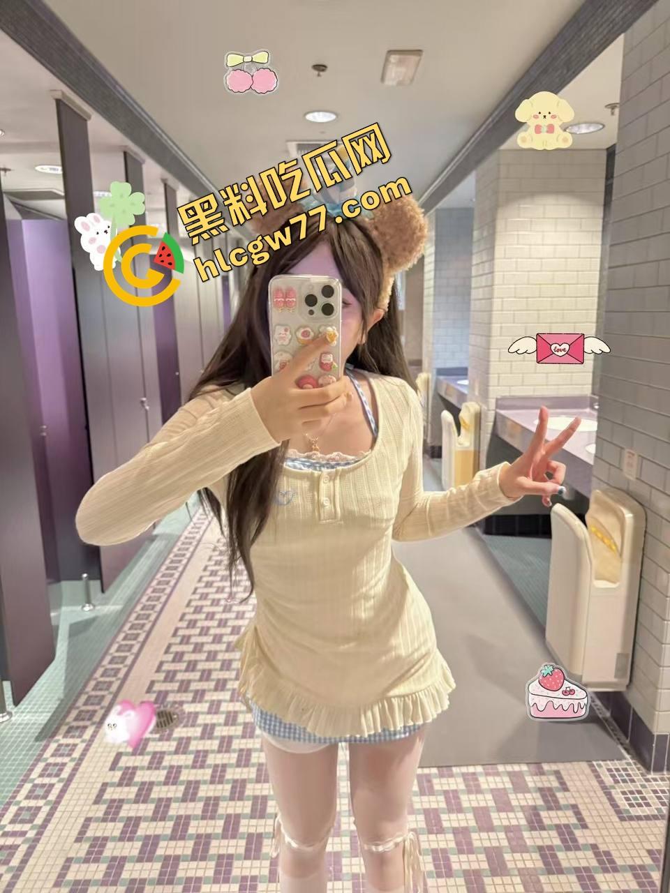 网红印度华人夫妇自拍炸裂,黑渔网丝袜海景房开操,丰臀后入扛不住老公狂射!-4