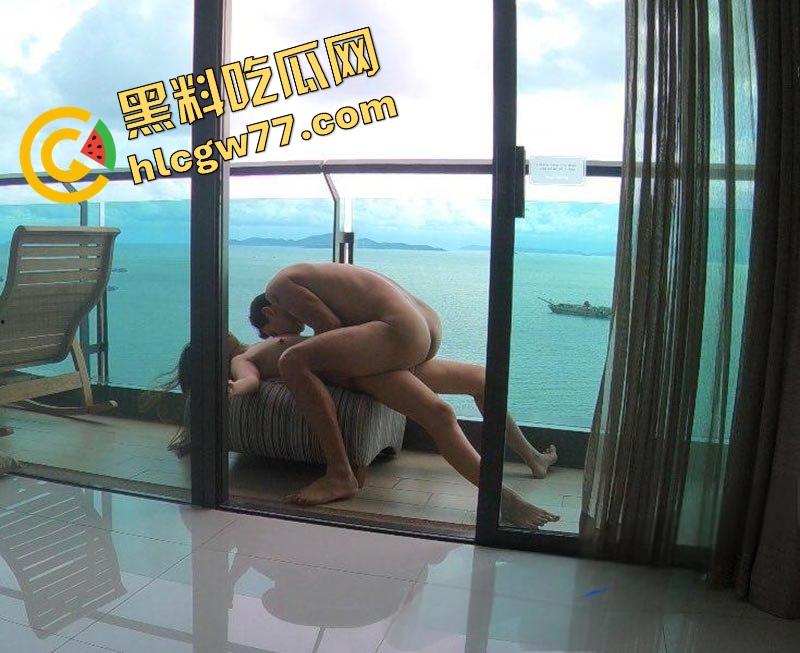 网红印度华人夫妇自拍炸裂,黑渔网丝袜海景房开操,丰臀后入扛不住老公狂射!-10