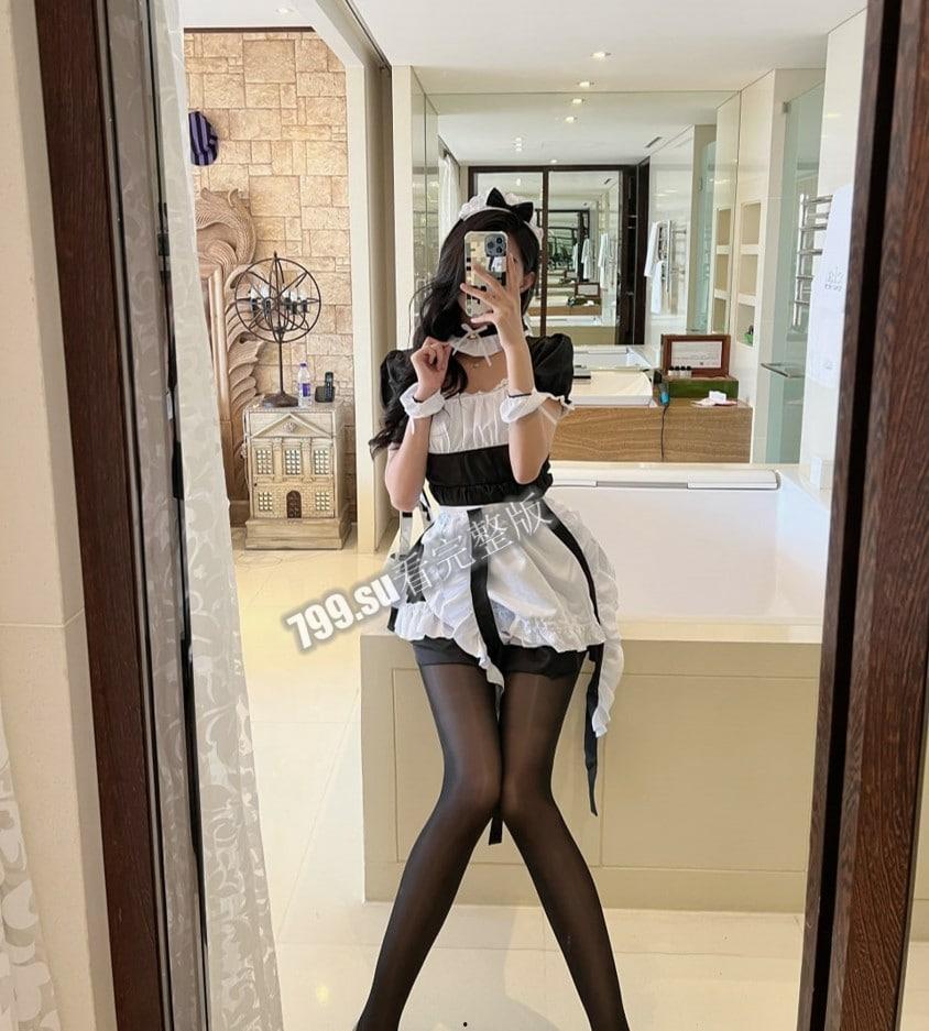 抖音百万粉丝!九头身 1.84 米红唇艳女仆葛征 土豪 1V1 视频泄漏!-6